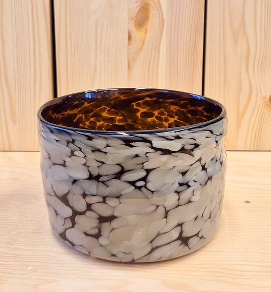 Skål, brun och grå